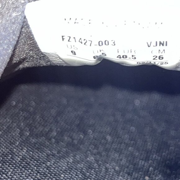 NEW Nike By You ZoomX Invincible 3 Black White Silver FZ1427-003 Women Size 9 - Picture 6 of 7